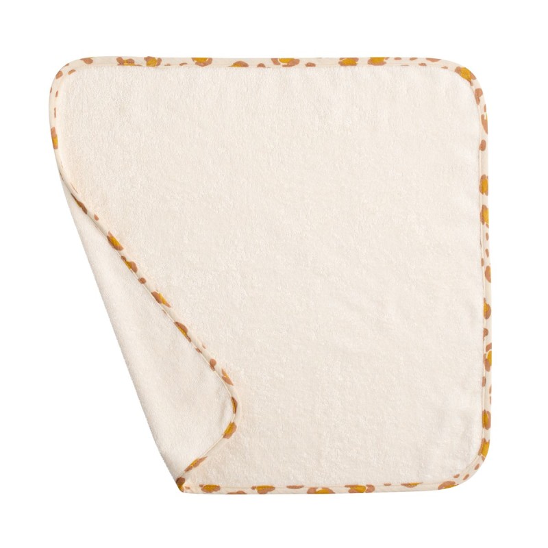 Changing pad with a double-layer cotton gauze cover and a Petit Chou towel