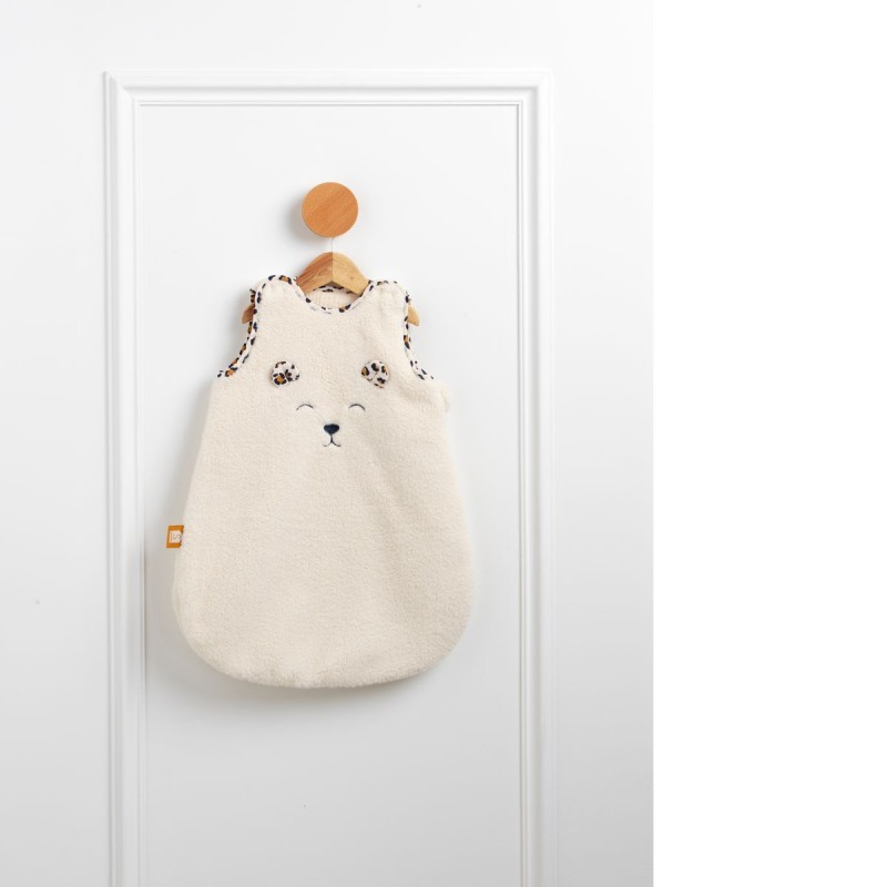 Winter baby sleeping bag for newborns in sherpa with leopard-print details