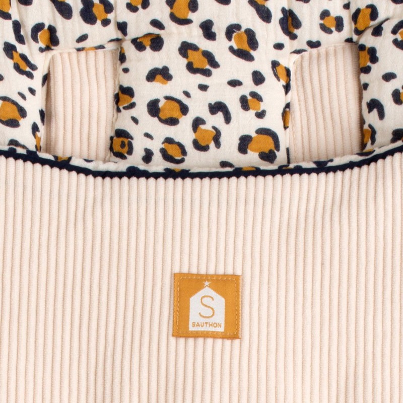 Baby swaddle blanket with 5 corduroy ties and a cotton gauze lining (Leopard print)