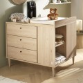 Mobile per bambini in elegante legno di quercia con vani portaoggetti su 3 lati