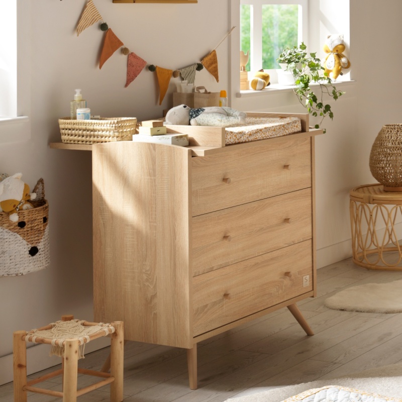 Set per la cameretta del bambino: lettino 70x140 trasformabile, cassettiera a 3 cassetti e armadio a 2 ante