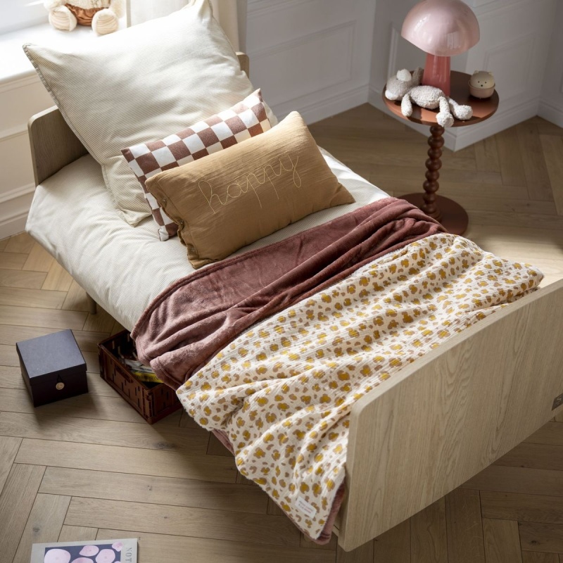 Conjunto de dormitorio infantil evolutivo «My Love»: cama de 140 x 70 evolutiva, cómoda de 2 cajones y armario